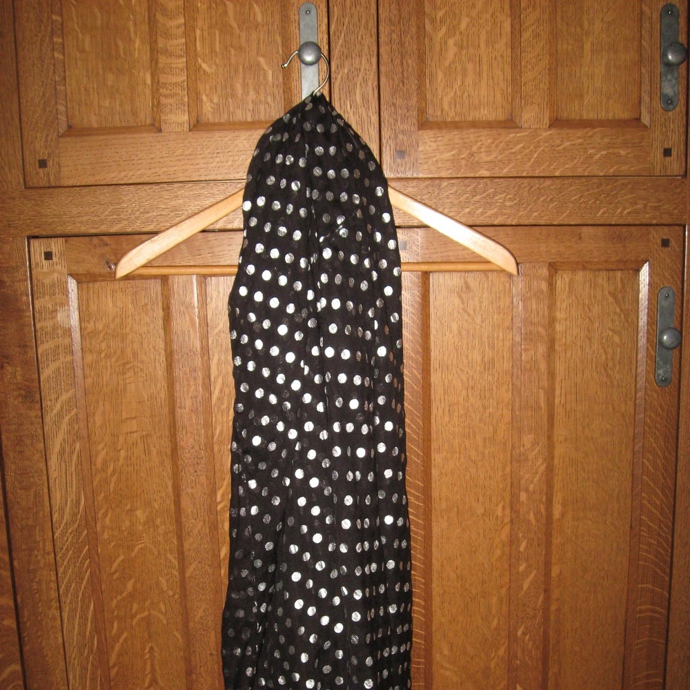 BLACK WITH SILVER POLKADOTS INFINITY SCARF NWOT
